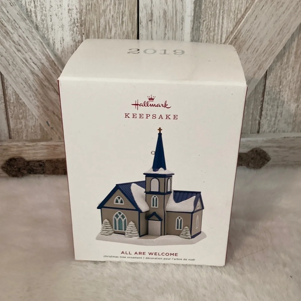 Hallmark Keepsake 2019 All Are Welcome Ornament